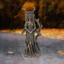 Load image into Gallery viewer, Lady Of The Forest 25cm
